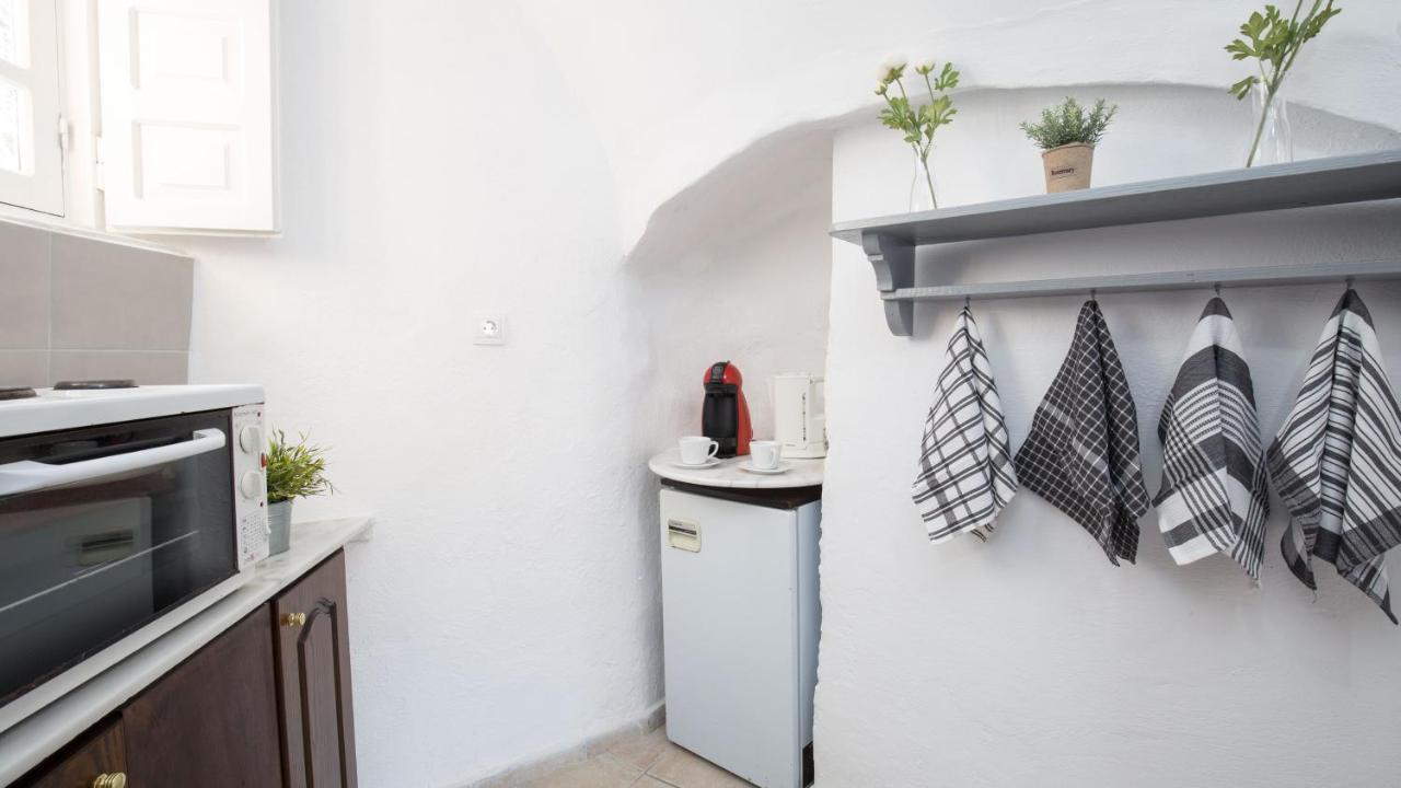 Mylopetres Traditional Houses Finikia Οία Εξωτερικό φωτογραφία