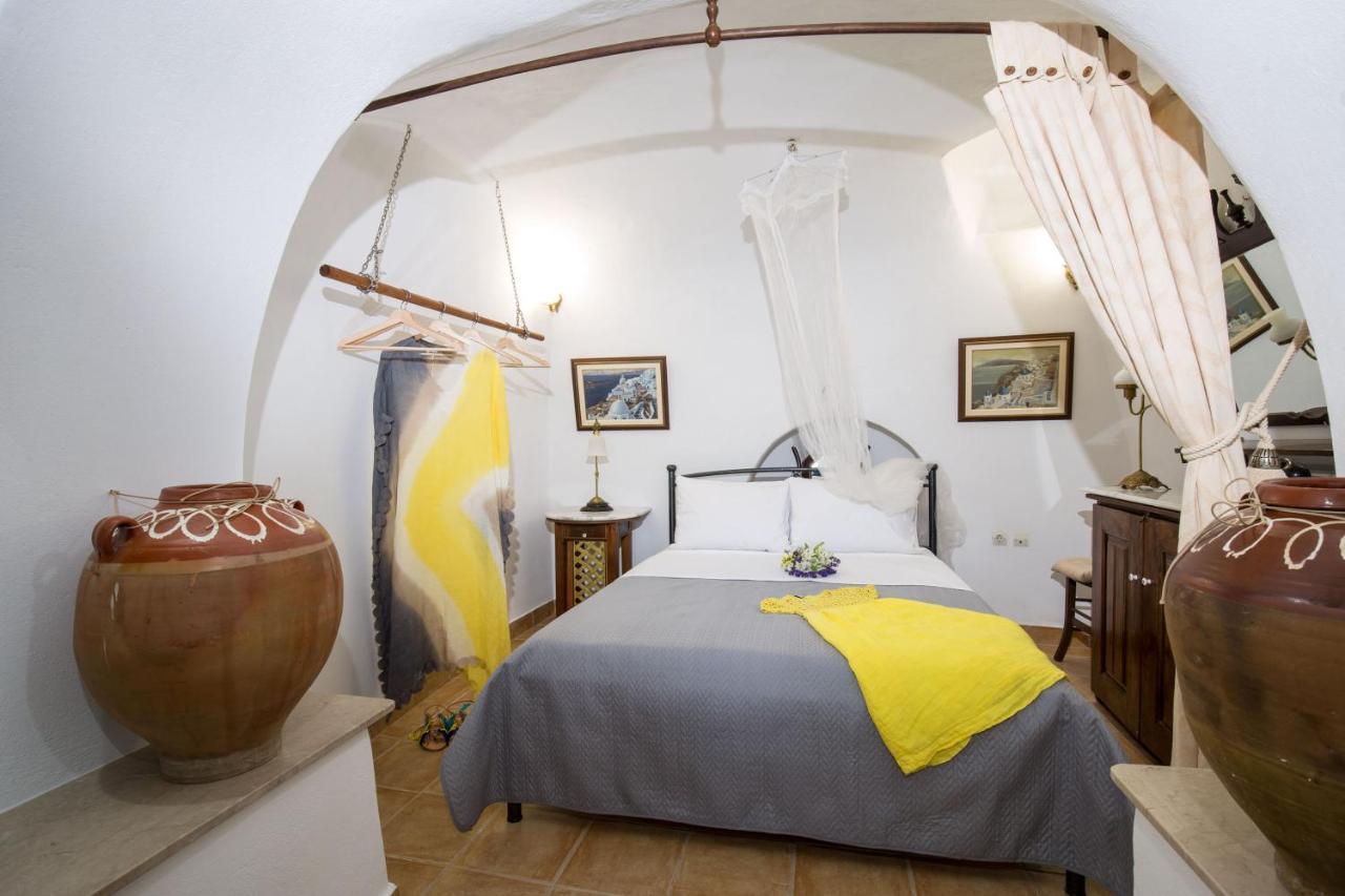 Mylopetres Traditional Houses Finikia Οία Εξωτερικό φωτογραφία